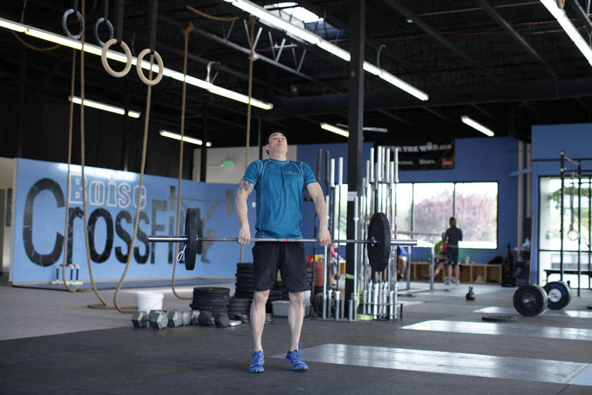 Kettlebell Clean And Press — position 2